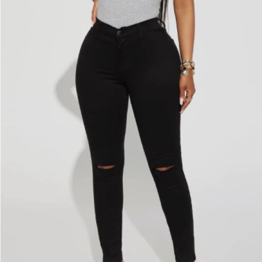 Fashion nova jeans!